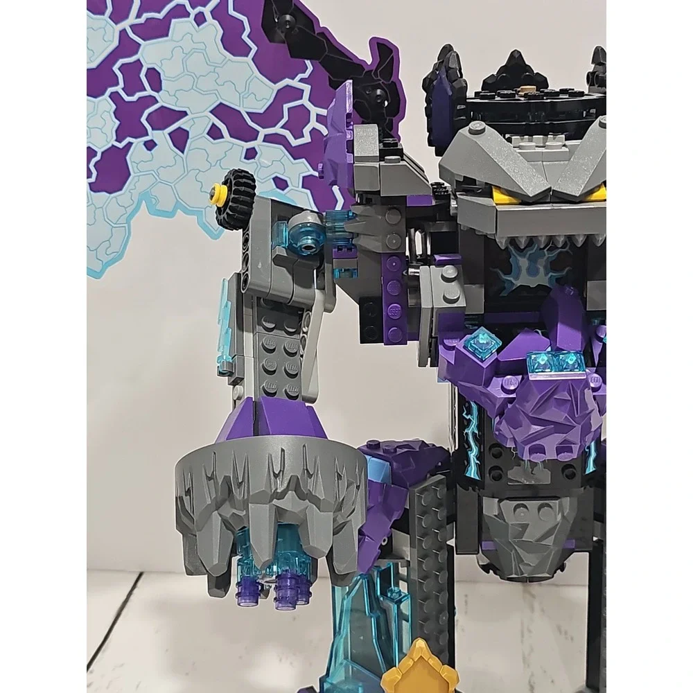 LEGO NEXO KNIGHTS: The Stone Colossus of Ultimate Destruction 70356 NOT COMPLETE